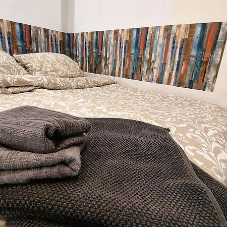 Top Location Apartment Barcelona Bagian luar foto